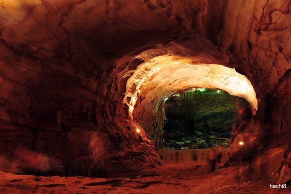 caves  with tourguidehanoi.com